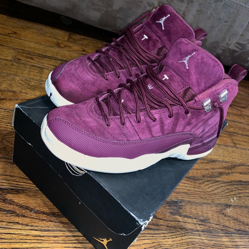 Air Jordan 12 retro bordeaux